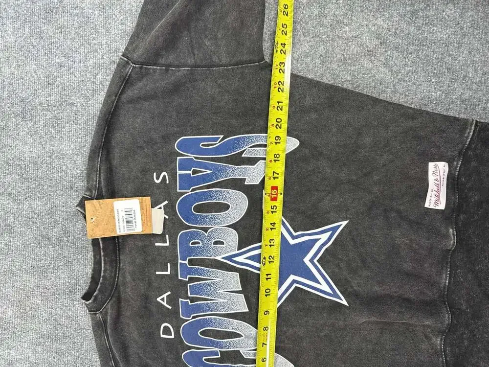 Mitchell & Ness Dallas Cowboys Delineate Mineral Wash Crewneck Sweatshirt Small